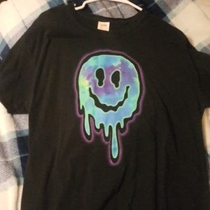 Melting smiley t-shirt